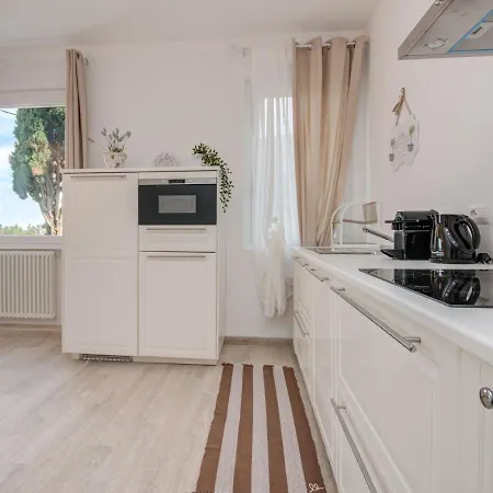 Apartment Luxury Pulciano